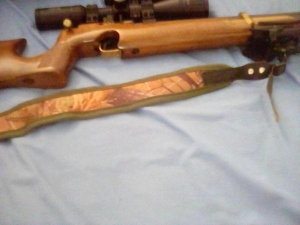Image 1 of Air arms s200 good condition hawk tell