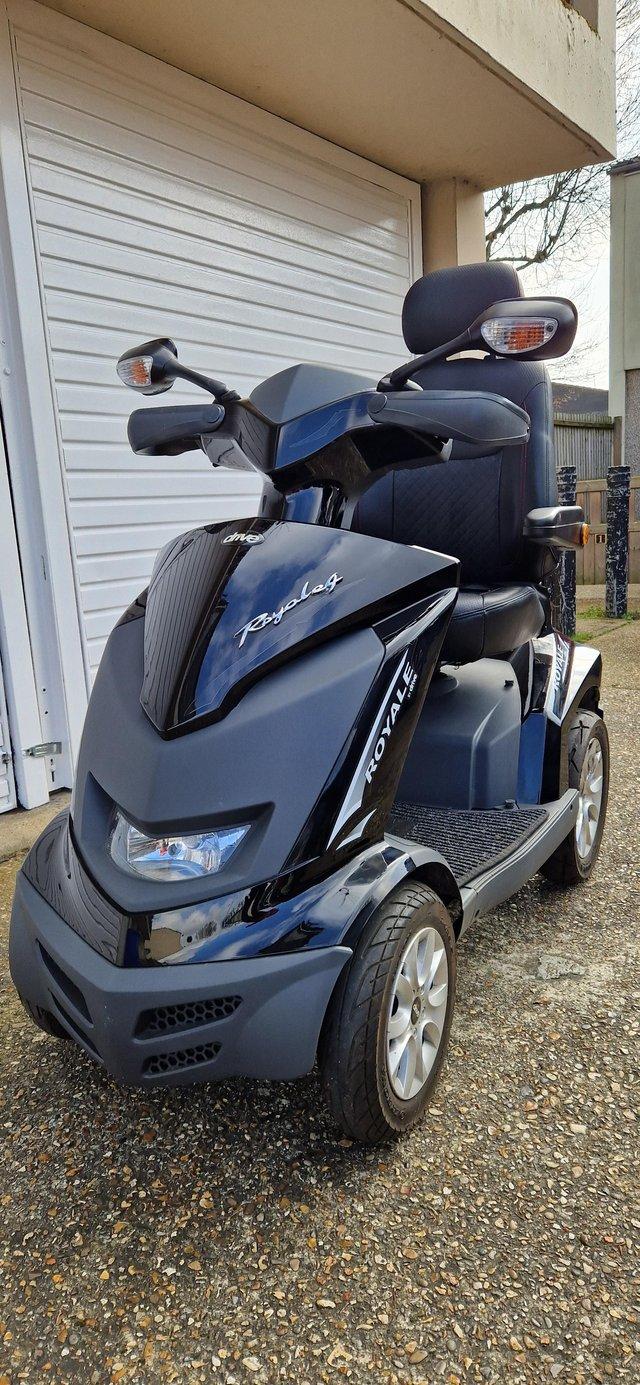 Preview of the first image of ROYALE 4 MOBILITY SCOOTER.