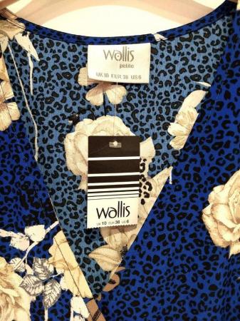 Image 3 of BNWT Wallis Petite Blue Floral Print Midi Dress Christmas