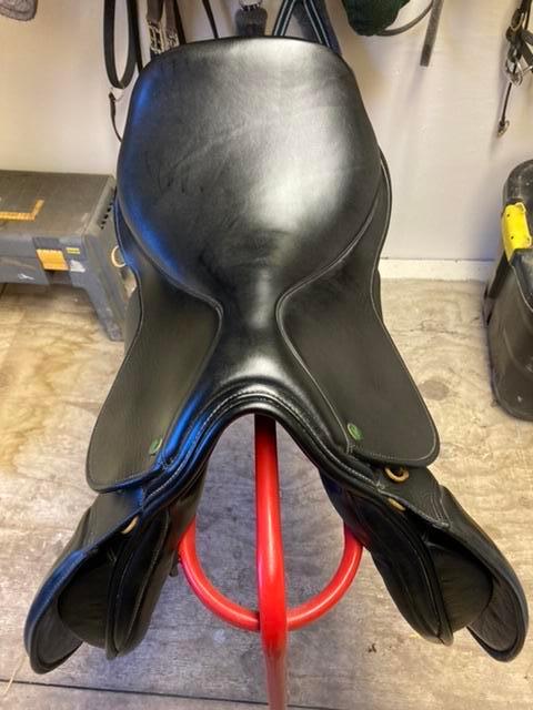 Preview of the first image of 17” Black Ideal GP Saddle Medium Wide.