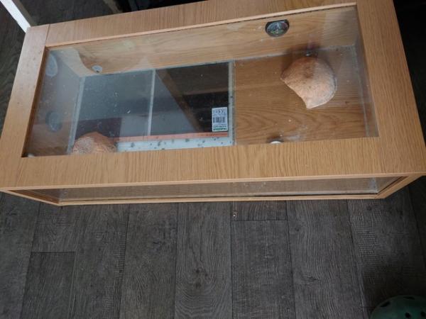 Image 2 of Small vivarium top opening suitable for small reptiles