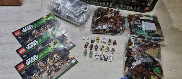 Preview of the first image of Lego Star Wars ewok village.