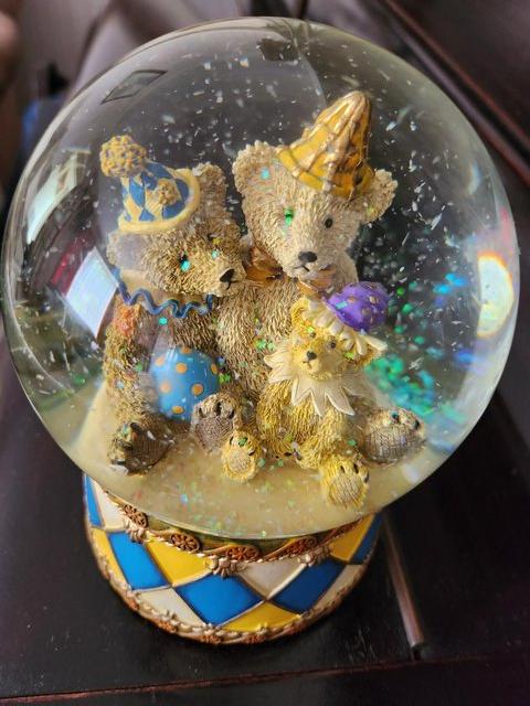 Preview of the first image of Musical birthday bear snow globe.