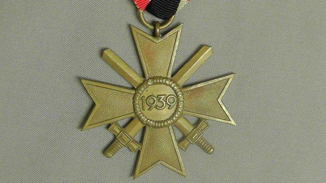 Image 3 of This is an original second world war German War Merit Crosss