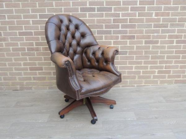 Image 6 of Chesterfield Directors Chair (UK Delivery)