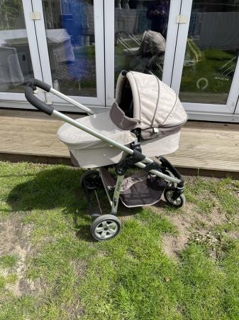 Image 3 of Icandy travel system, beige