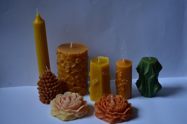 Image 7 of Stunning 100% Pure Beeswax Or Coloured Candles