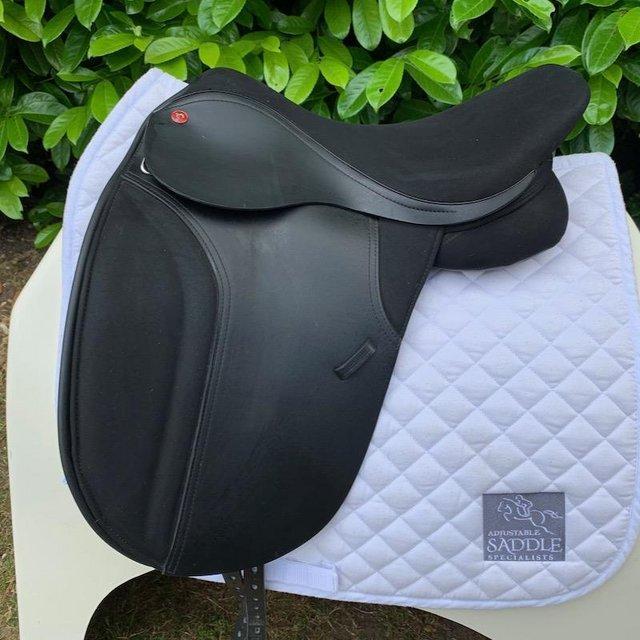 Preview of the first image of Thorowgood T4 17 inch cob dressage saddle.