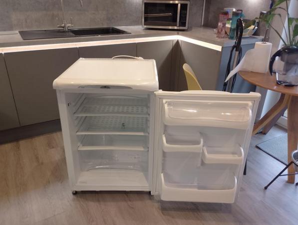 Image 3 of Hotpoint fridge for sale