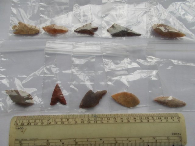 Preview of the first image of 10 x NEOLITHIC FLINT ARROWHEADS STONE AGE 3000 B.C.