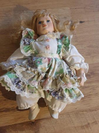 Image 8 of old doll s looking for doll collector to make me a offer