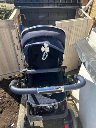 Image 3 of Silver cross travel system, comes with carry cot also.