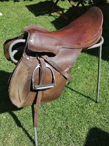 Preview of the first image of Leather. Horse. Saddle with stirrups.