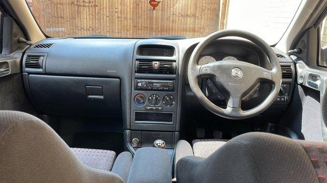 Image 2 of For sale Vauxhall Astra mk4 SXI
