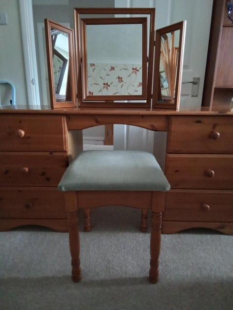Preview of the first image of Pine dressing table with stool and mirror.