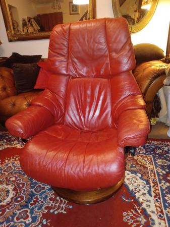 Image 3 of Stressless Ekornes leather swivel reclining chair