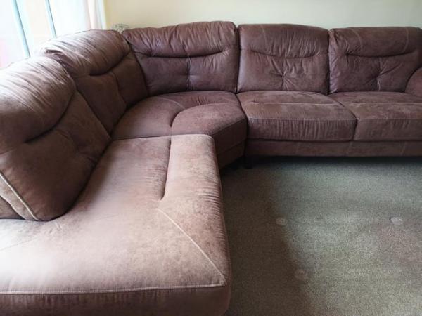 Image 3 of Large L-shape Chaise/Sofa in brown fabric - less than 3 year