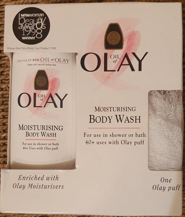 Preview of the first image of Oil of Olay Moisturising Body Wash System.