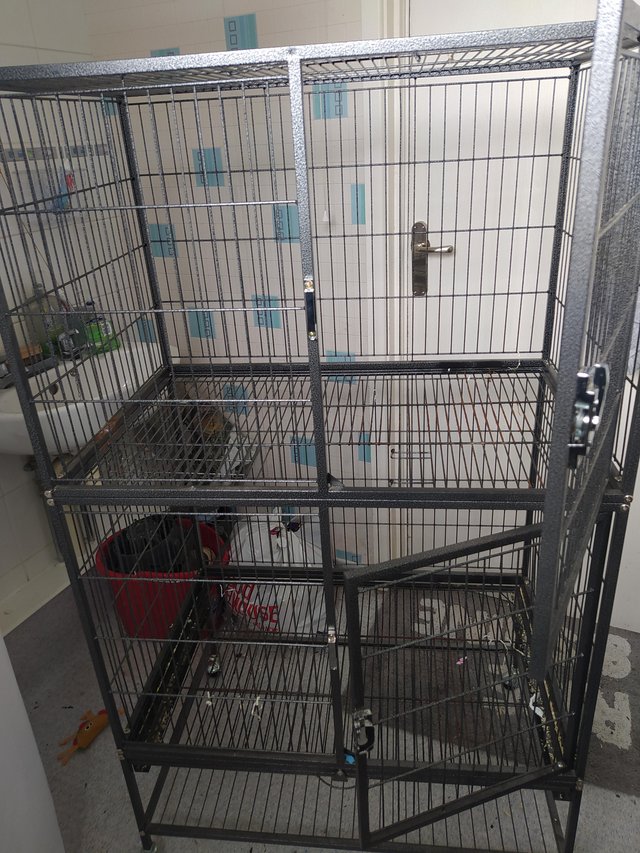 Preview of the first image of Large 2 tier chinchilla cage on wheels ..