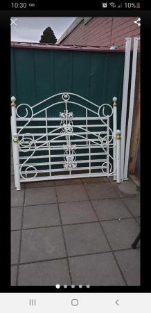 Image 1 of Cast iron metal double bed frame White colour