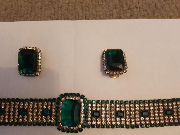 Image 2 of Faux emerald rhinestone choker, earrings and brooch set