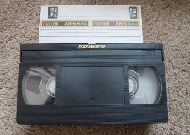 Image 2 of Maxell XR-S 180, S-VHS videotape.