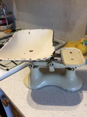 Image 3 of 50s cast iron enamelled Kitchen scales with weights.