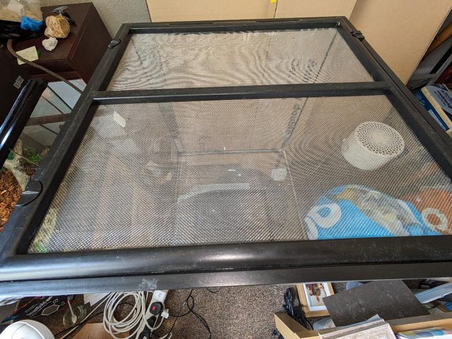 Preview of the first image of exo terra 45x45x45 glass terrarium good condition no rust.