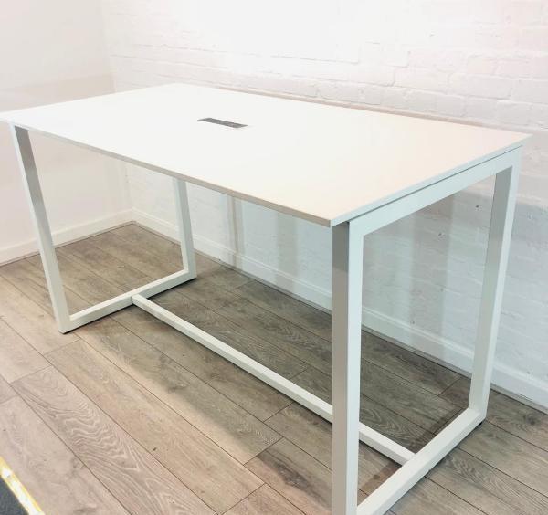 Preview of the first image of Sedus 6 Person Poseur Table White With 1 Power Points, White.
