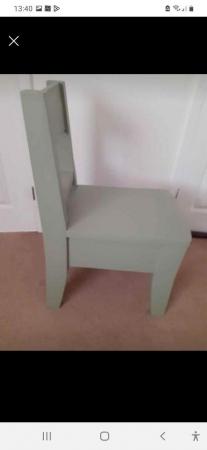 Image 2 of Beautiful Quaker style Wooden chair