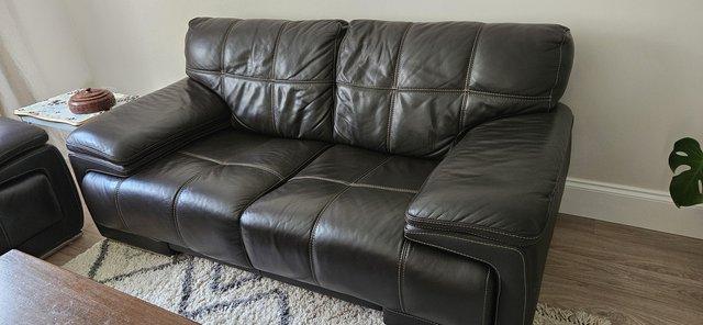 Image 3 of Leather sofas 3+2 seater
