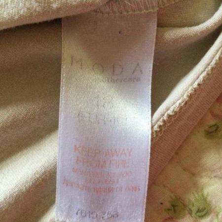 Image 4 of MODA MOTHERCARE size 18 Beige Stretch Cotton LS Top