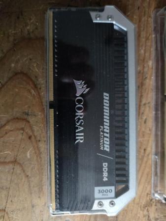 Image 3 of Corsair Dominator Platinum 16 GB DDR4-3000 RAM