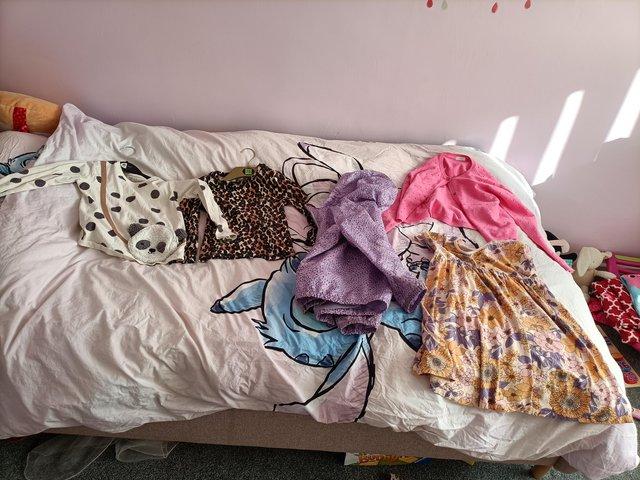 Preview of the first image of 5-6 year old girls clothes.