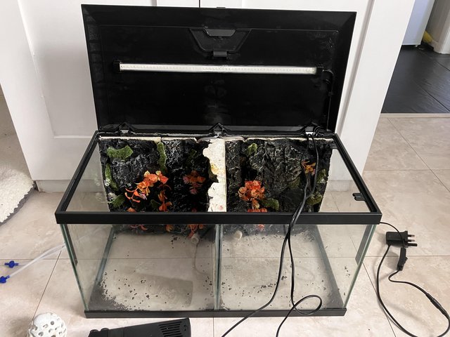 Preview of the first image of 2ft fish tank with accessories pump heaters filter backgroun.