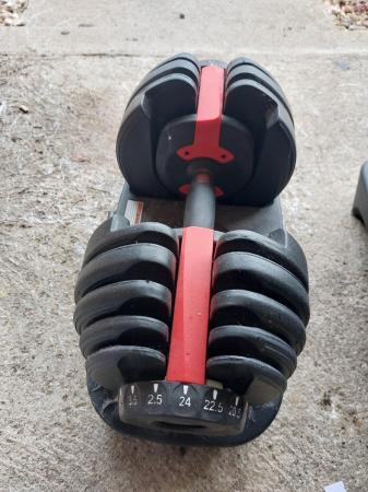 Image 1 of For sale adjustable lifting weights in good condition only u