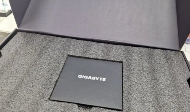 Image 2 of Gigabyte Geforce RTX 4080 16gb