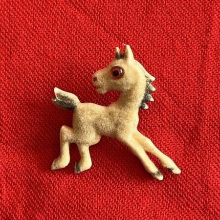 Image 1 of Vintage 1960's flock-covered plastic horse brooch. Can post.