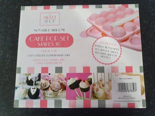 Image 2 of The Sweet Shop 16 Cake Pop Set