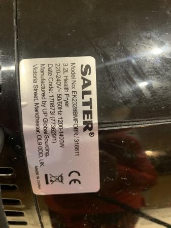 Image 2 of Salter air fryer ideal to reduce energy costs