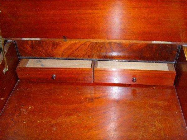 Image 6 of Antique solid Oak Victorian Davenport desk