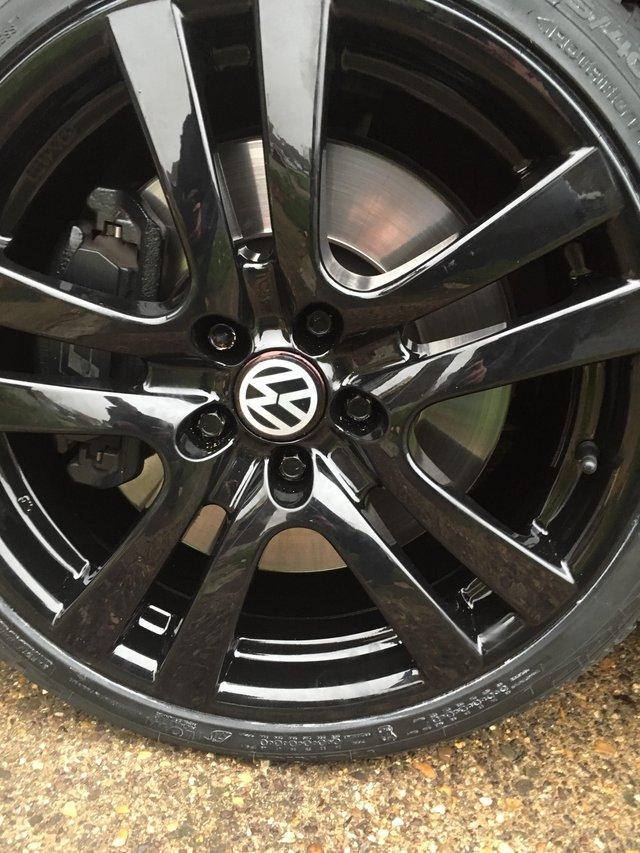 Preview of the first image of 4 alloys with winter tyres 6/7 mm.