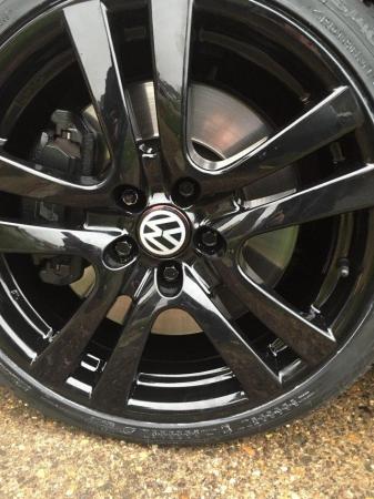 Image 1 of 4 alloys with winter tyres 6/7 mm