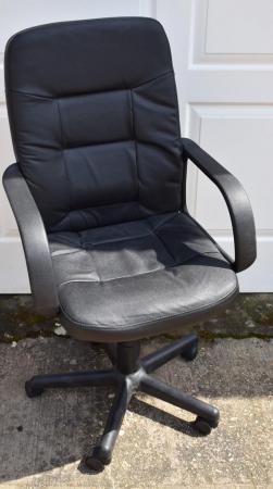 Image 1 of Computer Chair..........