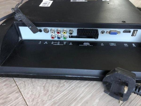 Image 3 of Television/dvd player. e-motion. 21”