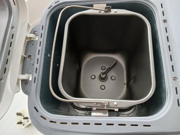 Image 2 of Breville Breadmaker "Compact"