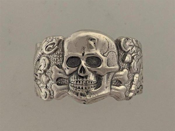 Image 3 of S.S. Officer's Anti Partisan Honour ring in silver