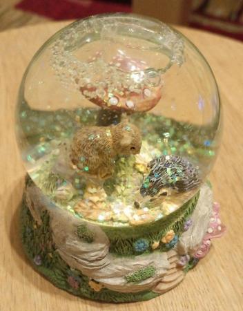 Image 2 of Small glitter snowglobe - mouse, hedgehog, toadstool