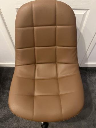 Image 3 of Faux leather swivel desk chair