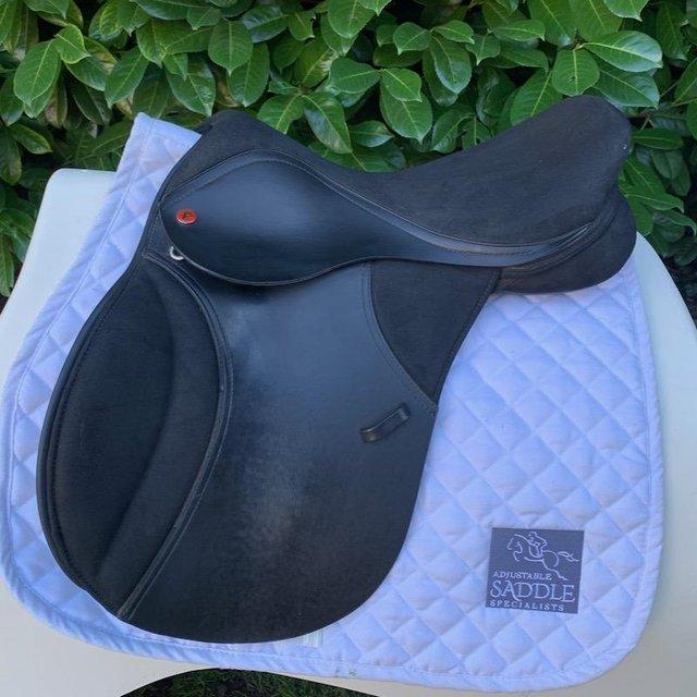Preview of the first image of Thorowgood t4 16.5  inch pony saddle.